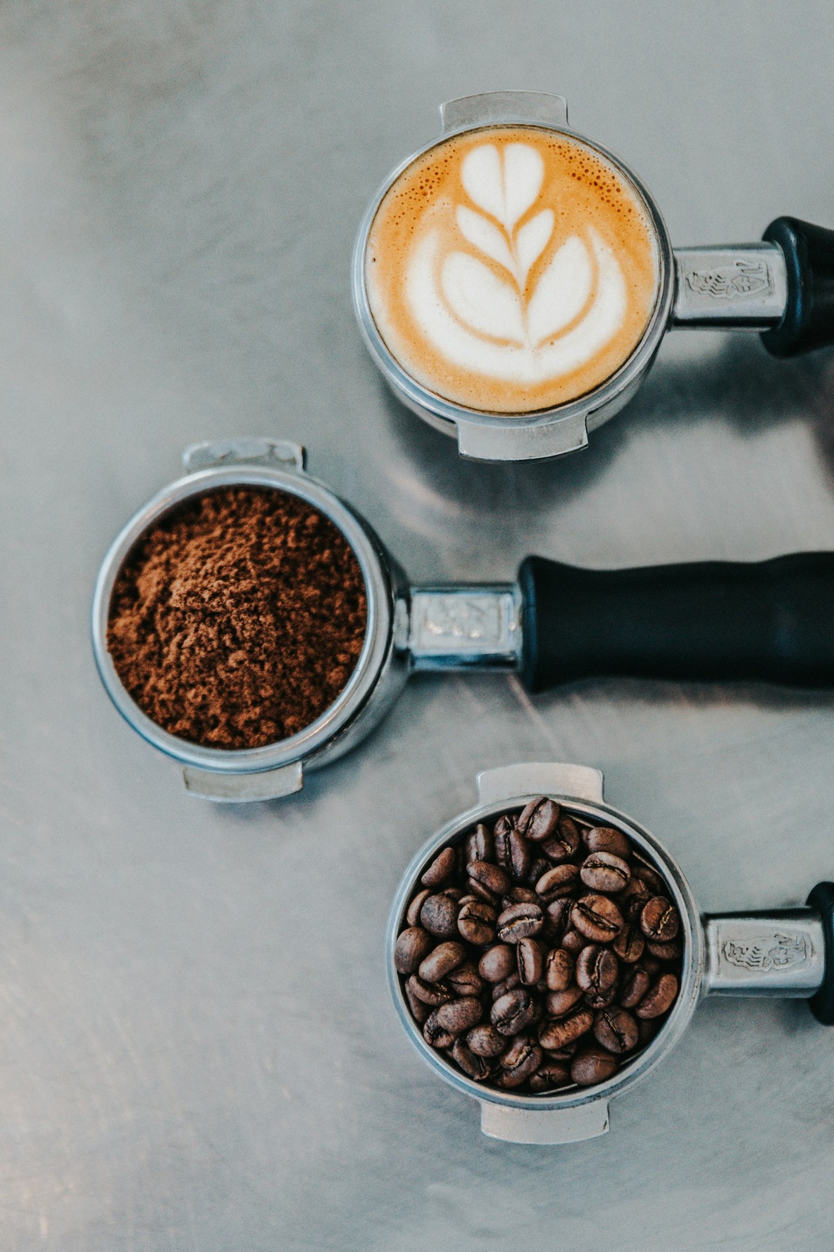 Origens míticas: a palavra “café” vem do termo árabe “qahwa”