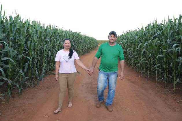 Lucimar e Gilson querem ampliar a plantaÃ§Ã£o de milho e soja - Foto: Guilherme Martimon/Mapa